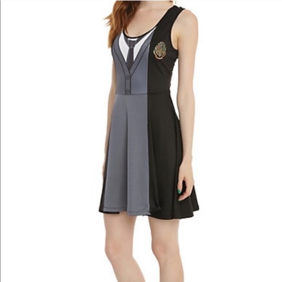 Hogwarts Harry Potter Dress/Uniform Costume - Picture 1 of 3